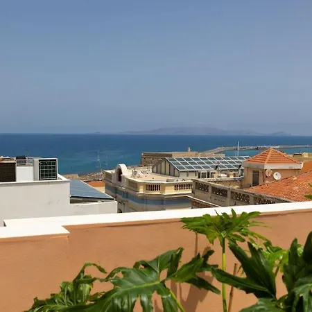 Bright, Serene Penthouse In Town Center W Seaview Daire *