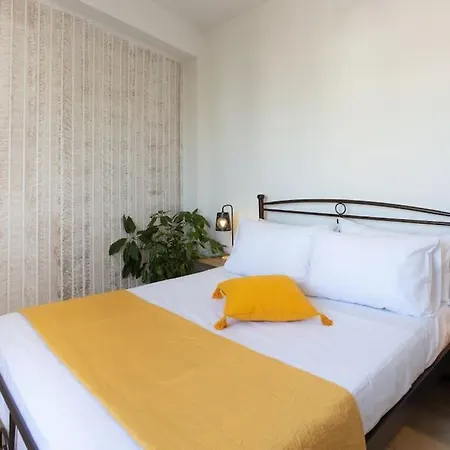 Bright, Serene Penthouse In Town Center W Seaview * Kandiye